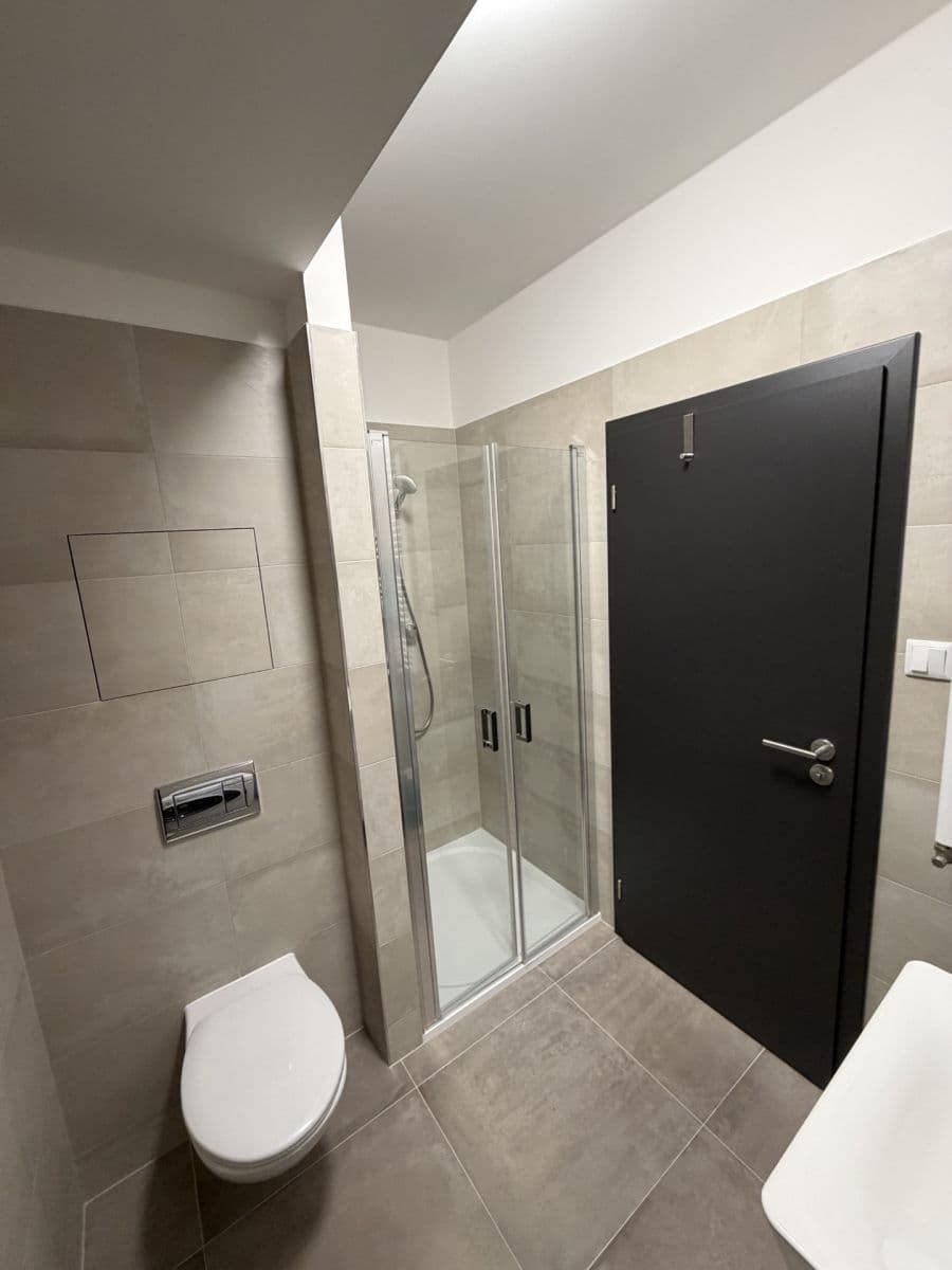 Studio flat to rent, 36 m², Gerstelova, Prague, Prague Studio flat to rent, 36 m², Gerstelova, Prague, Prague