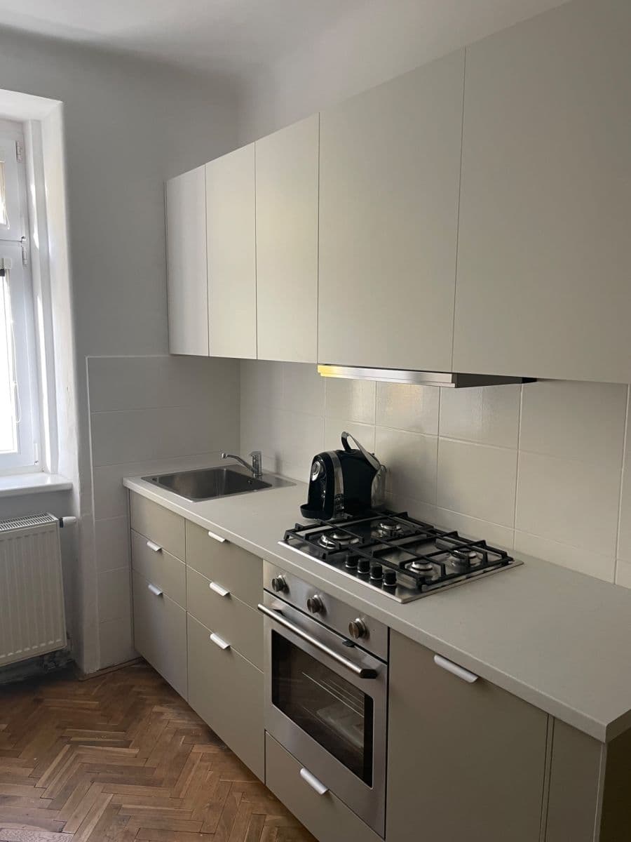 2 bedroom flat to rent, 45 m², Bukureštská, Bratislava - mestská časť Staré Mesto, Bratislavský Region 2 bedroom flat to rent, 45 m², Bukureštská, Bratislava - mestská časť Staré Mesto, Bratislavský Region