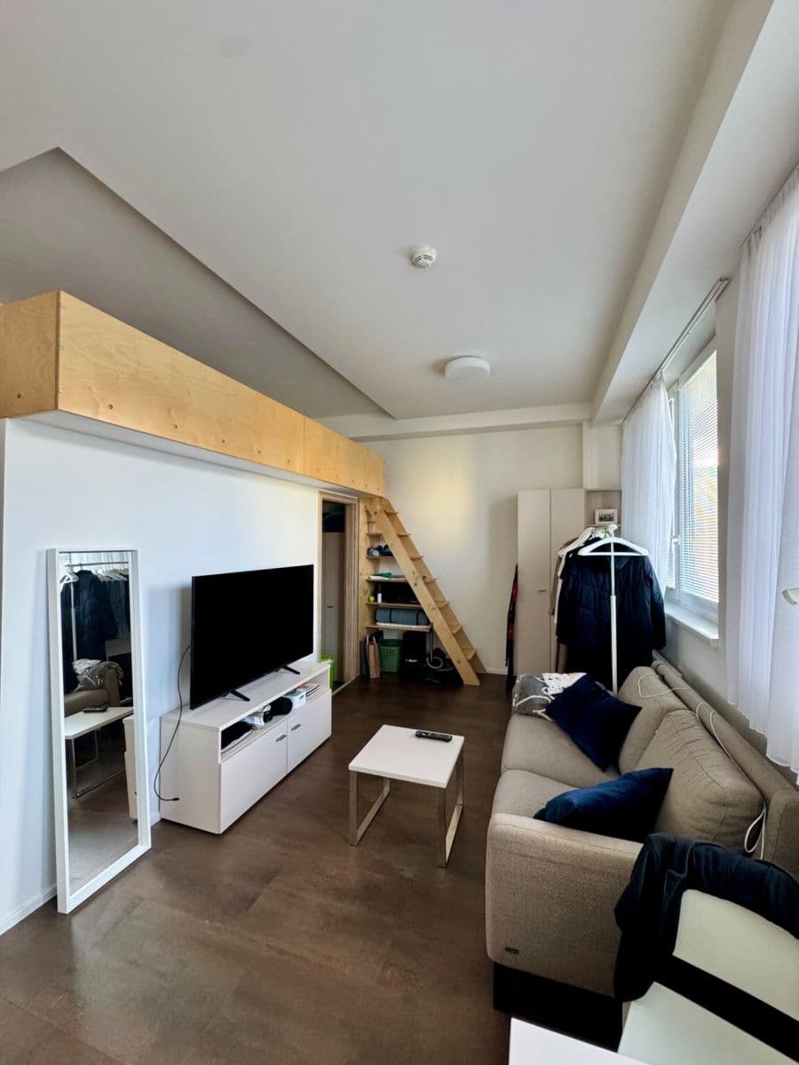 Studio flat to rent, 32 m², Geologická, Prague, Prague Studio flat to rent, 32 m², Geologická, Prague, Prague