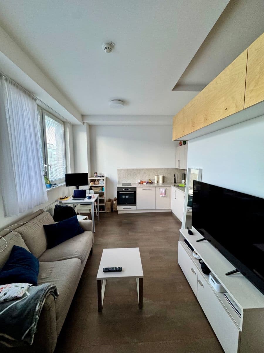 Studio flat to rent, 32 m², Geologická, Prague, Prague Studio flat to rent, 32 m², Geologická, Prague, Prague