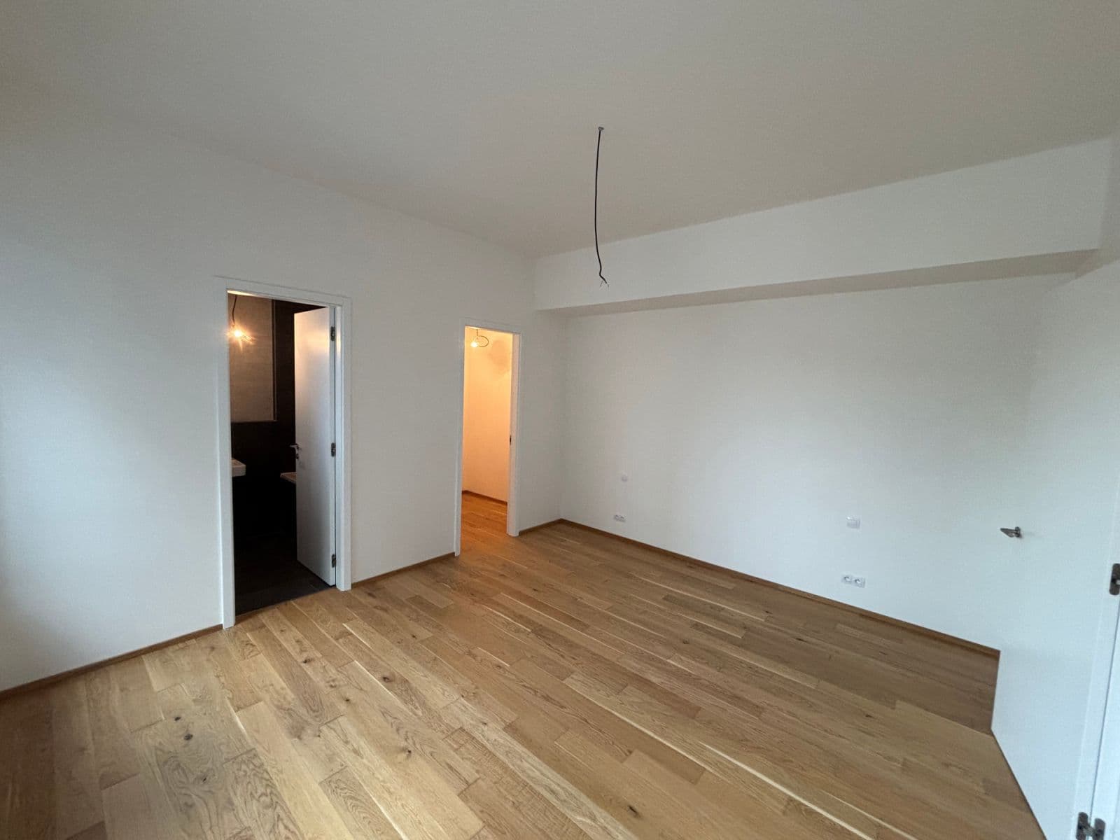1 bedroom with open-plan kitchen flat for sale, 72 m², Jankovcova, Prague, Prague 1 bedroom with open-plan kitchen flat for sale, 72 m², Jankovcova, Prague, Prague
