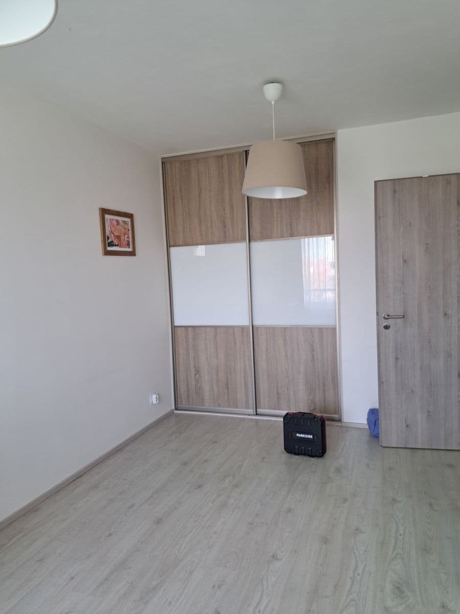1 bedroom with open-plan kitchen flat to rent, 59 m², Štanderova, Prague, Prague 1 bedroom with open-plan kitchen flat to rent, 59 m², Štanderova, Prague, Prague