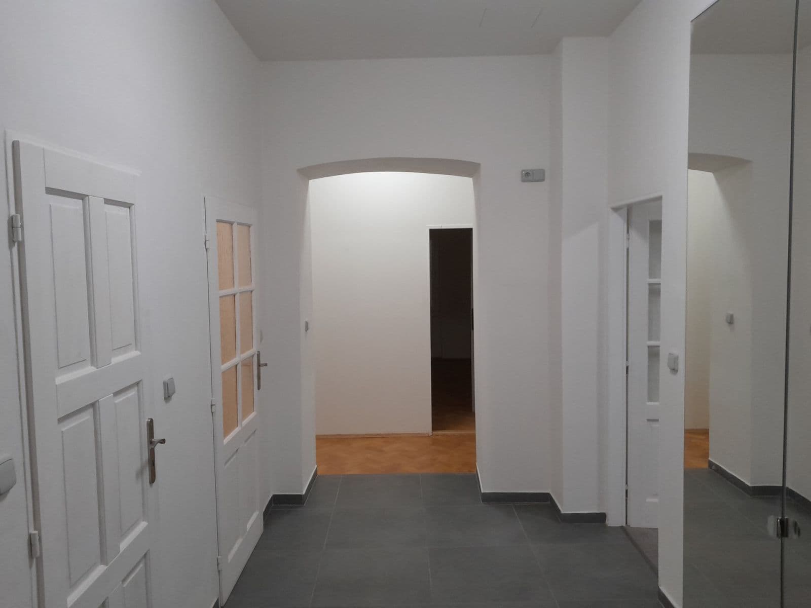 2 bedroom flat to rent, 64 m², Viktora Huga, Prague, Prague 2 bedroom flat to rent, 64 m², Viktora Huga, Prague, Prague