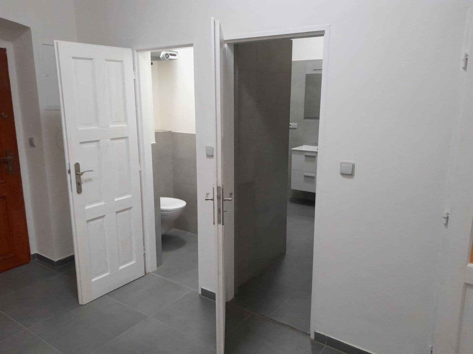 2 bedroom flat to rent, 64 m², Viktora Huga, Prague, Prague 2 bedroom flat to rent, 64 m², Viktora Huga, Prague, Prague