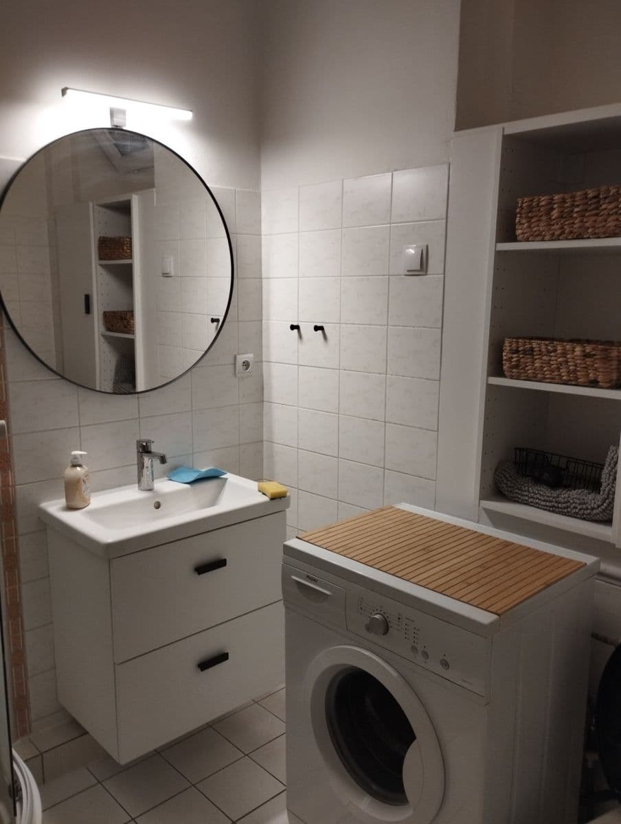Studio flat to rent, 31 m², Roháčova, Prague, Prague Studio flat to rent, 31 m², Roháčova, Prague, Prague