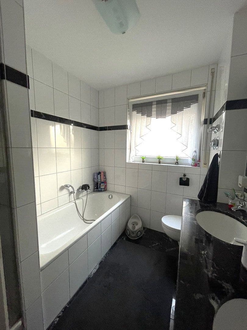 3 bedroom flat to rent, 78 m², Schützenstraße 111, Bottrop, North Rhine-Westphalia 3 bedroom flat to rent, 78 m², Schützenstraße 111, Bottrop, North Rhine-Westphalia