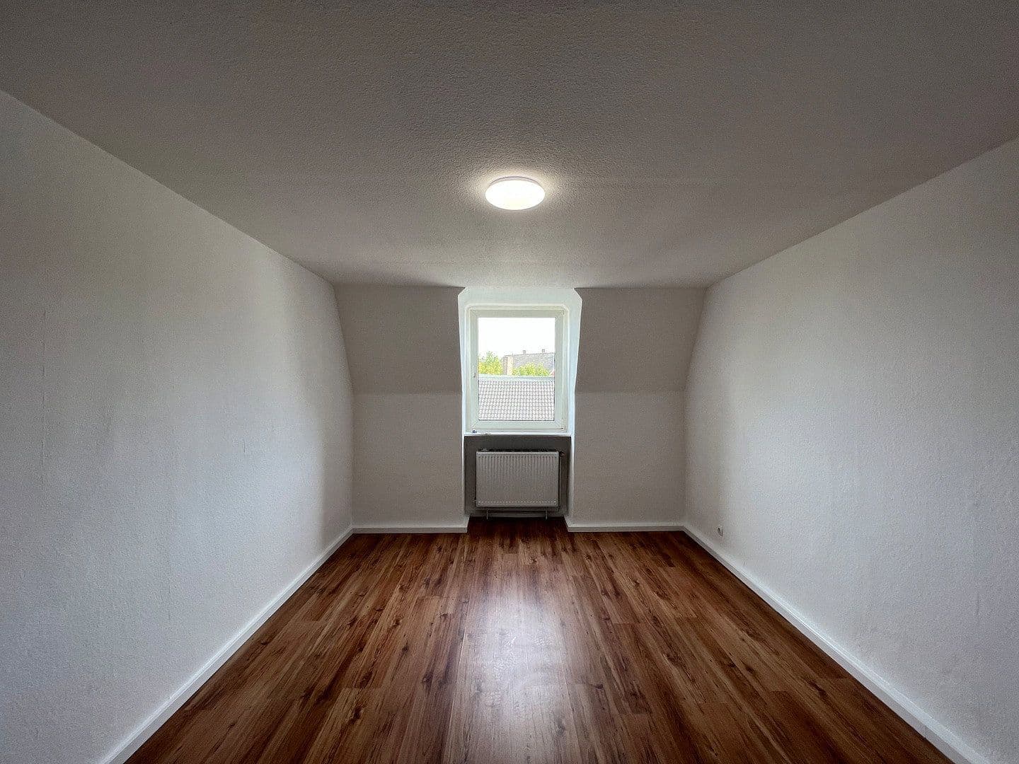 1 bedroom with open-plan kitchen flat to rent, 63 m², Hüttenstr. 7, Hattingen, North Rhine-Westphalia 1 bedroom with open-plan kitchen flat to rent, 63 m², Hüttenstr. 7, Hattingen, North Rhine-Westphalia