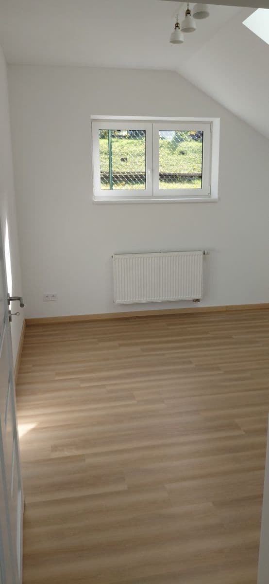 3 bedroom with open-plan kitchen flat to rent, 155 m², Jednostranná, Prague, Prague 3 bedroom with open-plan kitchen flat to rent, 155 m², Jednostranná, Prague, Prague