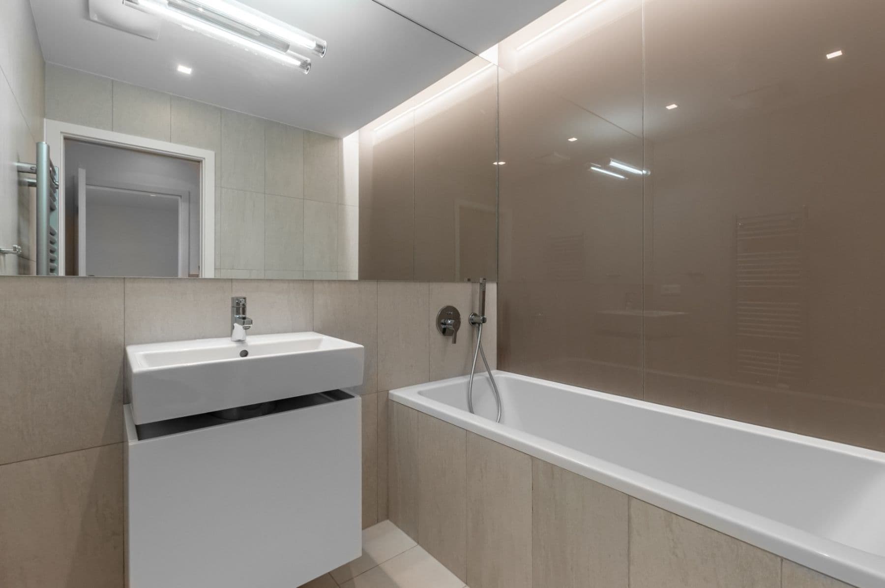 1 bedroom with open-plan kitchen flat to rent, 57 m², Archangelská, Prague, Prague 1 bedroom with open-plan kitchen flat to rent, 57 m², Archangelská, Prague, Prague