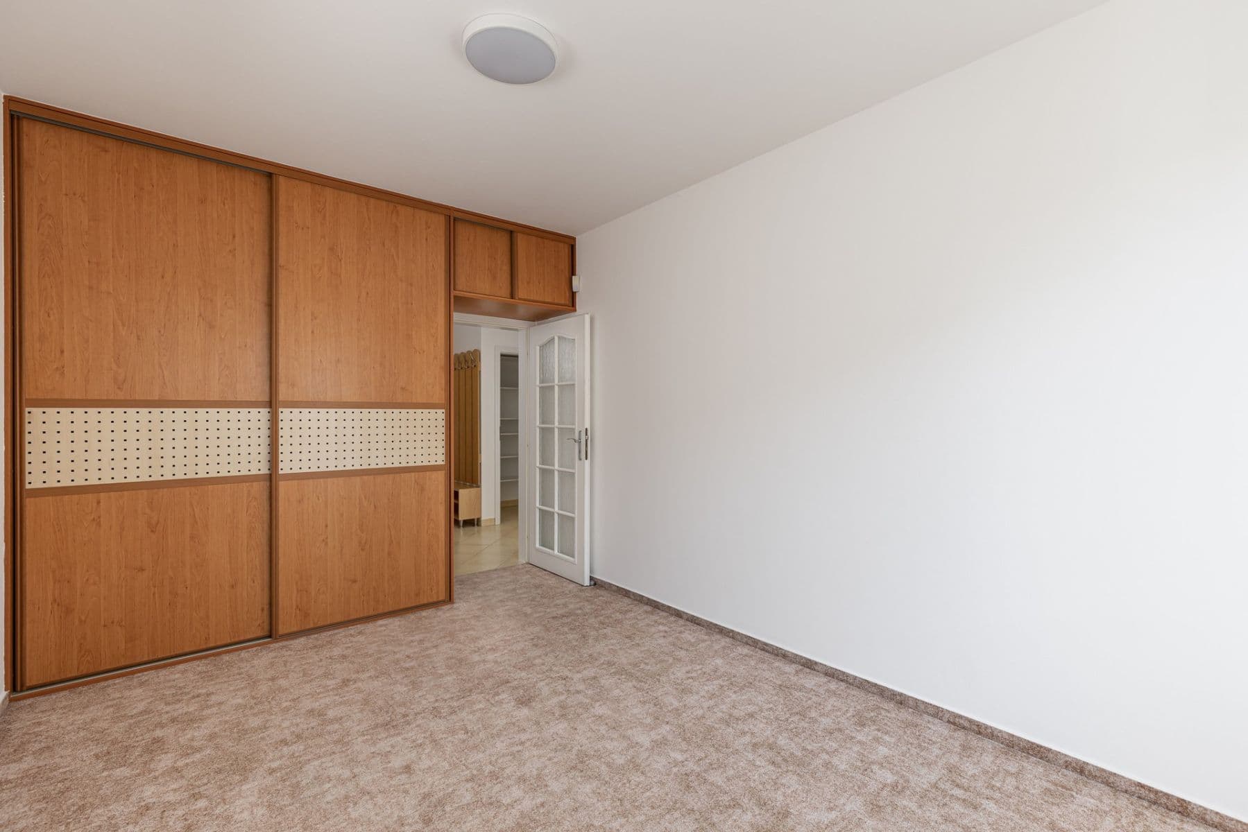 1 bedroom with open-plan kitchen flat to rent, 53 m², Velenovského, Prague, Prague 1 bedroom with open-plan kitchen flat to rent, 53 m², Velenovského, Prague, Prague