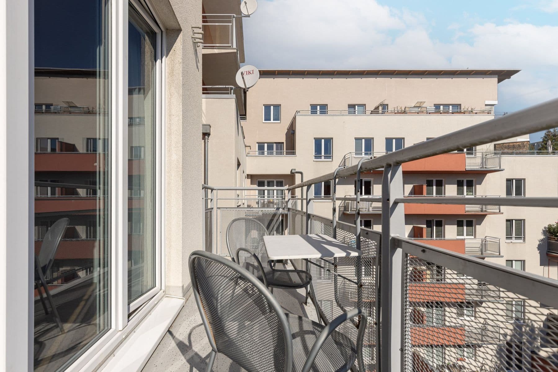 1 bedroom with open-plan kitchen flat to rent, 53 m², Velenovského, Prague, Prague 1 bedroom with open-plan kitchen flat to rent, 53 m², Velenovského, Prague, Prague
