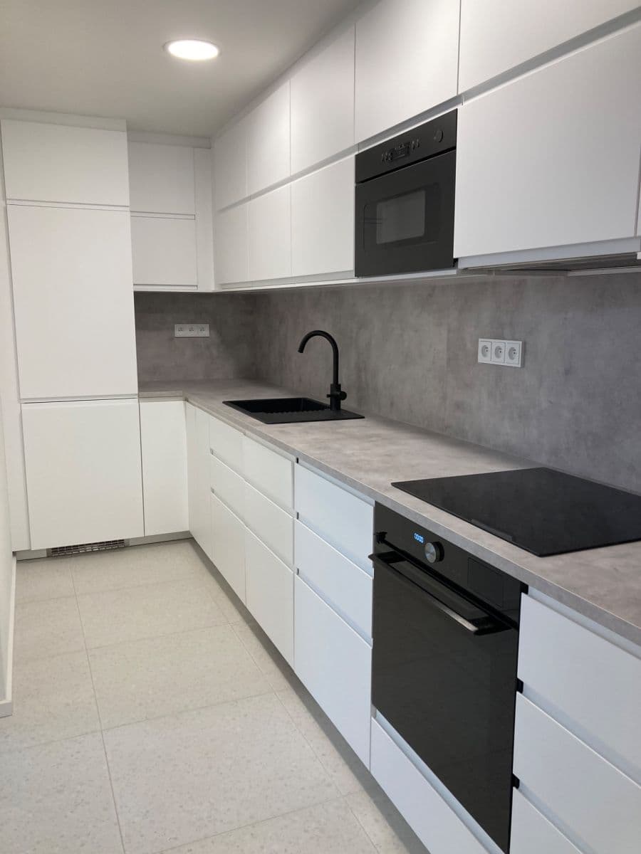 2 bedroom with open-plan kitchen flat to rent, 64 m², Merhautova, Brno, Jihomoravský Region 2 bedroom with open-plan kitchen flat to rent, 64 m², Merhautova, Brno, Jihomoravský Region