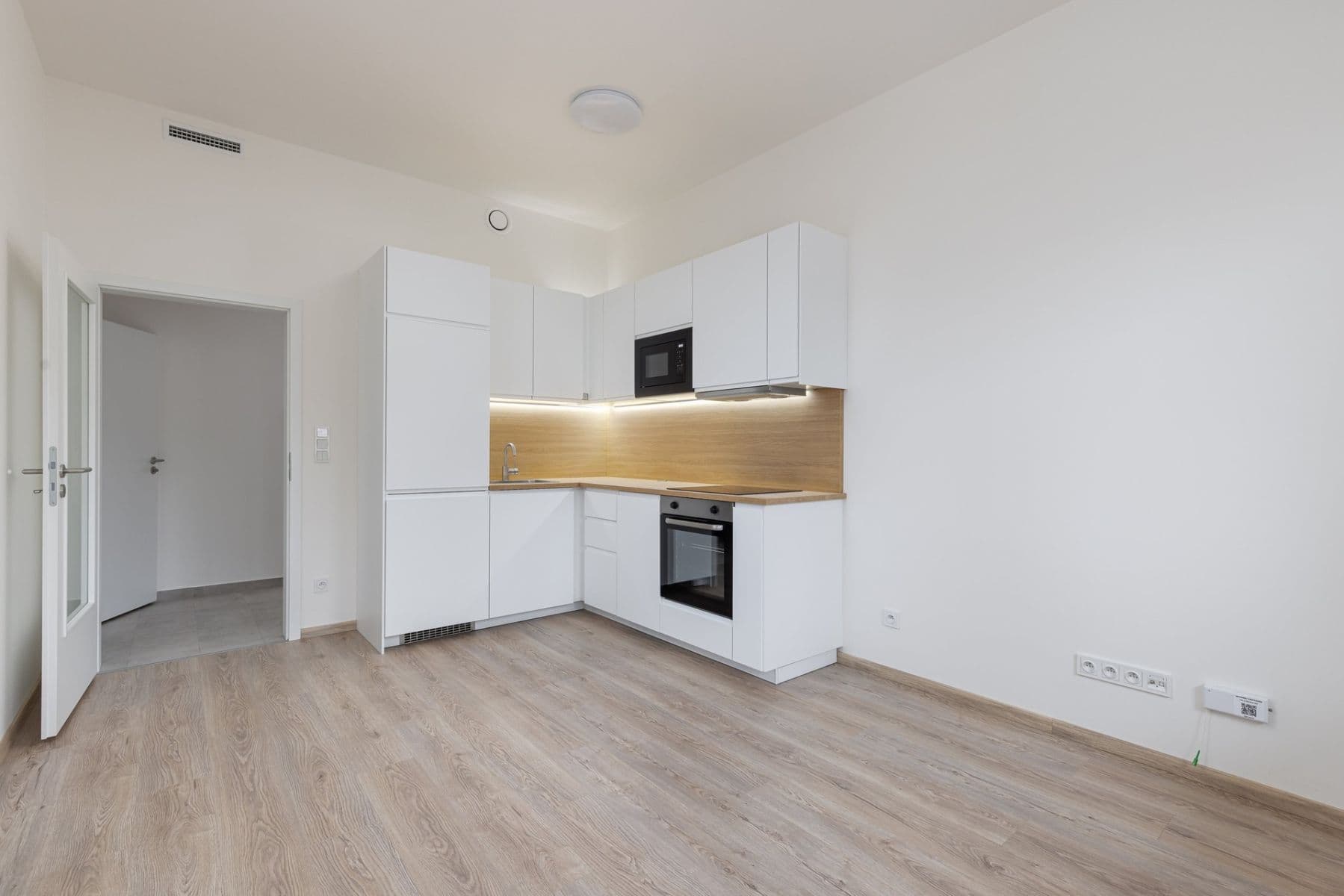 1 bedroom with open-plan kitchen flat to rent, 41 m², Arnošta Staňka, Prague, Prague 1 bedroom with open-plan kitchen flat to rent, 41 m², Arnošta Staňka, Prague, Prague