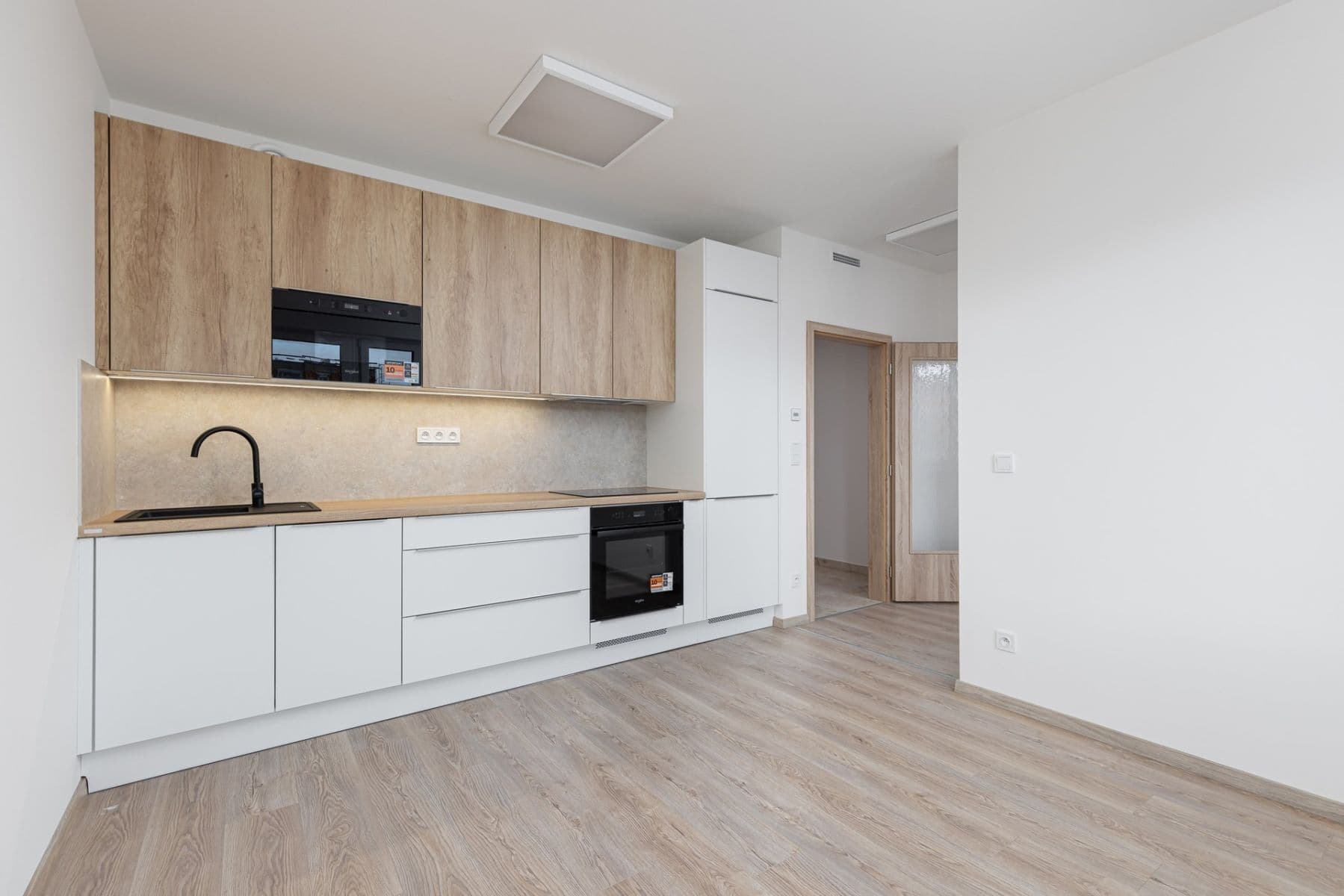 Studio flat to rent, 30 m², Arnošta Staňka, Prague, Prague Studio flat to rent, 30 m², Arnošta Staňka, Prague, Prague
