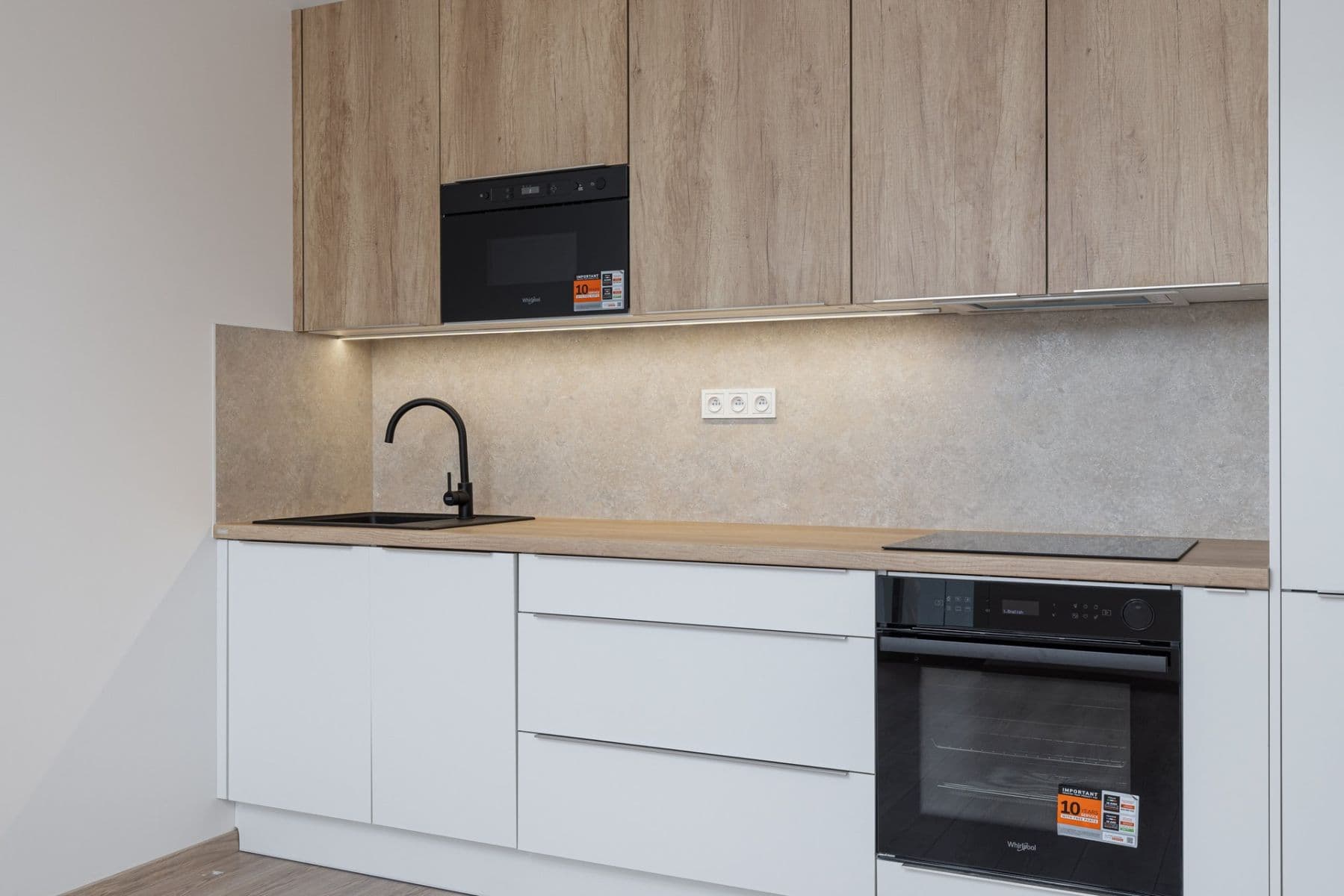 Studio flat to rent, 30 m², Arnošta Staňka, Prague, Prague Studio flat to rent, 30 m², Arnošta Staňka, Prague, Prague