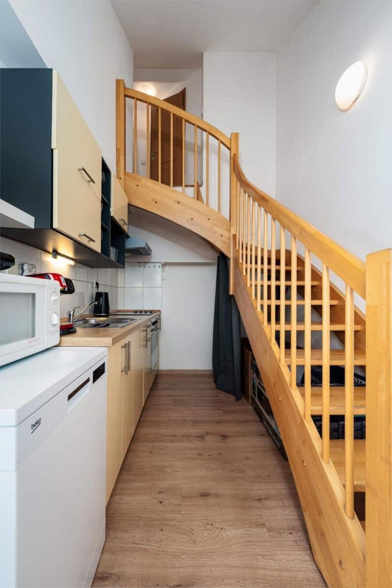3 bedroom flat to rent, 134 m², Wenzigova, Prague, Prague 3 bedroom flat to rent, 134 m², Wenzigova, Prague, Prague