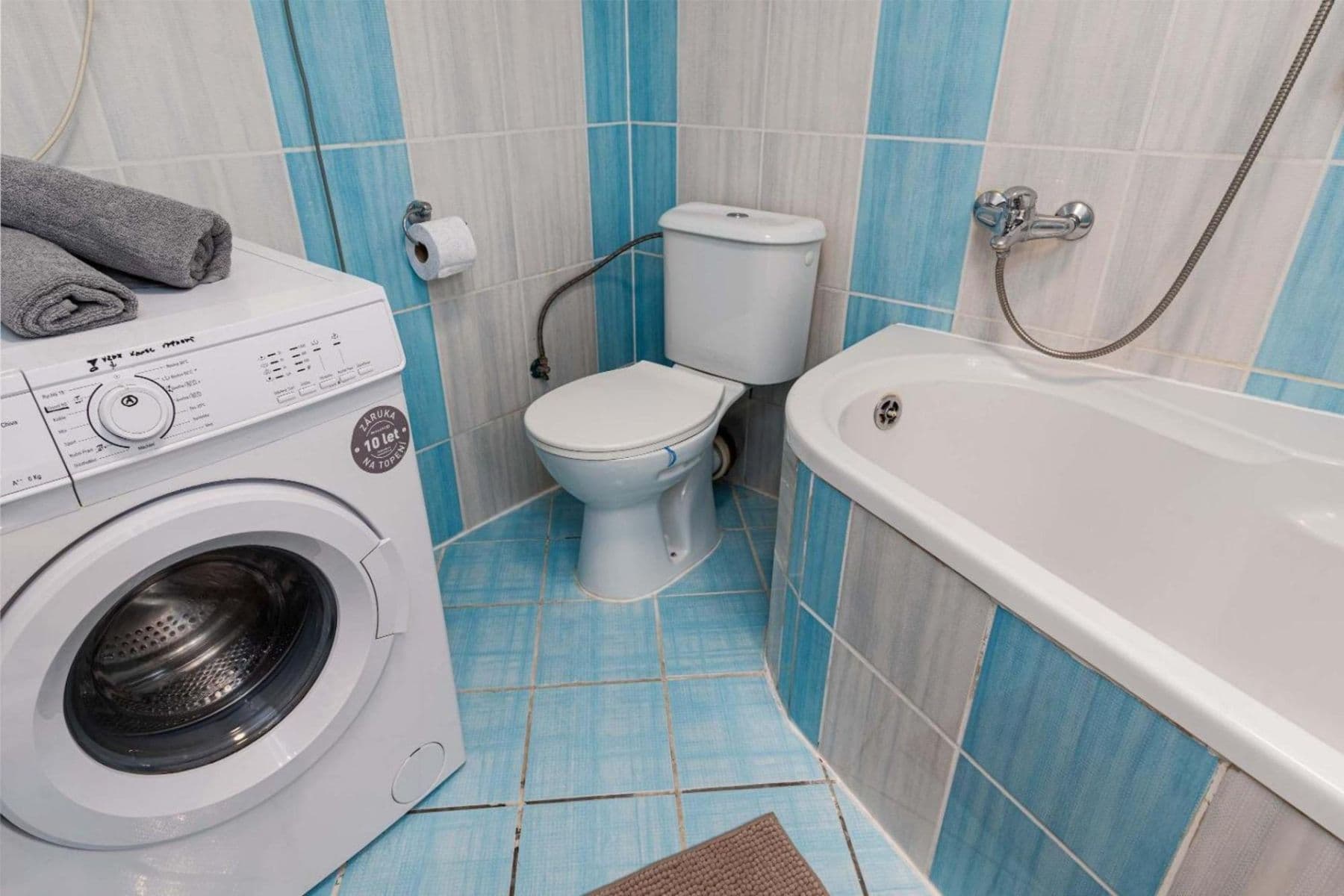 3 bedroom flat to rent, 134 m², Wenzigova, Prague, Prague 3 bedroom flat to rent, 134 m², Wenzigova, Prague, Prague