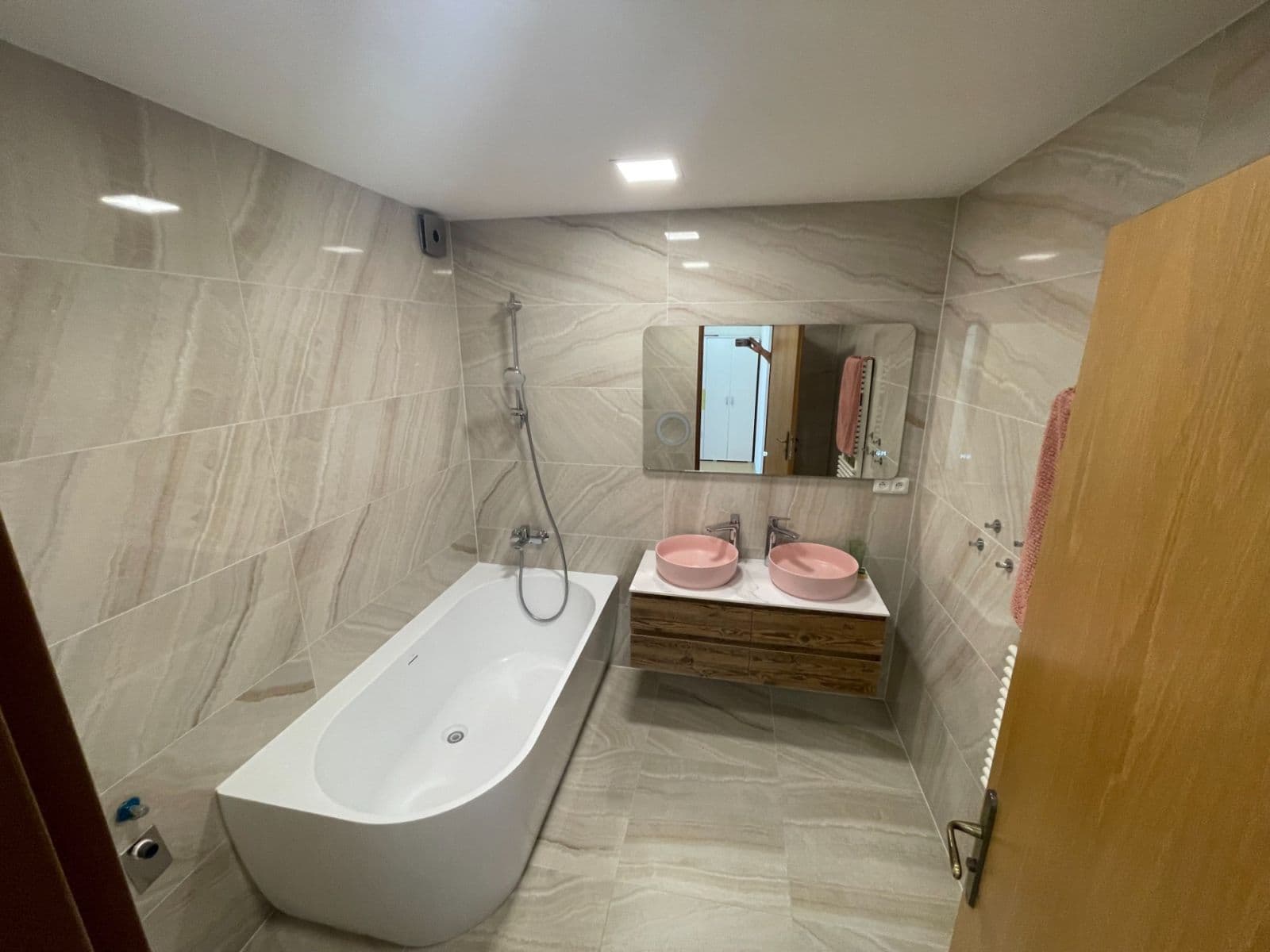 1 bedroom with open-plan kitchen flat to rent, 54 m², Ústavní, Prague, Prague 1 bedroom with open-plan kitchen flat to rent, 54 m², Ústavní, Prague, Prague