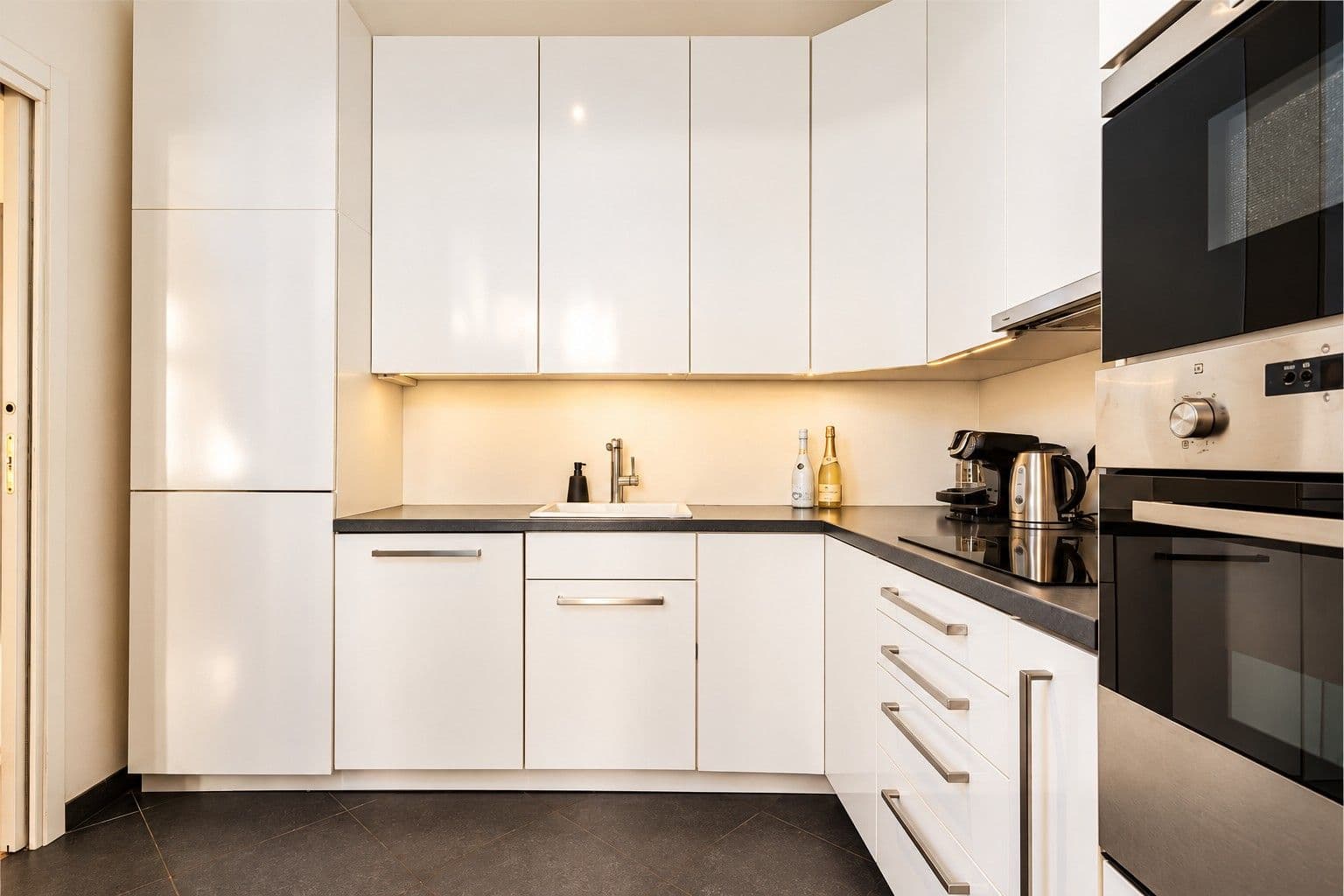 4 bedroom flat to rent, 110 m², Vratislavova, Prague, Prague 4 bedroom flat to rent, 110 m², Vratislavova, Prague, Prague