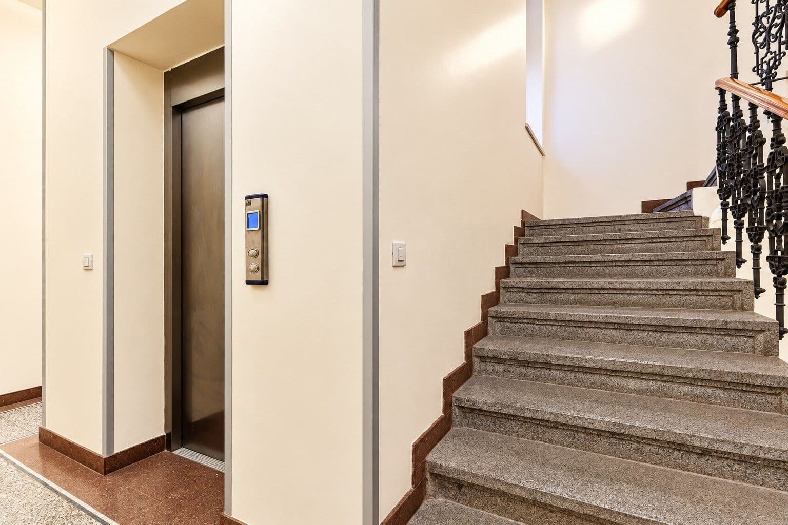4 bedroom flat to rent, 110 m², Vratislavova, Prague, Prague 4 bedroom flat to rent, 110 m², Vratislavova, Prague, Prague