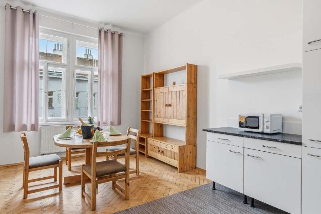2 bedroom flat to rent, 84 m², Milady Horákové, Prague, Prague 2 bedroom flat to rent, 84 m², Milady Horákové, Prague, Prague