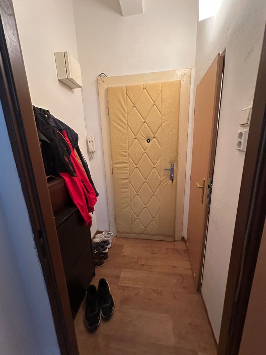 Studio flat to rent, 30 m², Drahobejlova, Prague, Prague Studio flat to rent, 30 m², Drahobejlova, Prague, Prague
