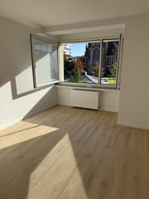 2 bedroom flat to rent, 46 m², Fürstenwall 142, Düsseldorf, North Rhine-Westphalia 2 bedroom flat to rent, 46 m², Fürstenwall 142, Düsseldorf, North Rhine-Westphalia