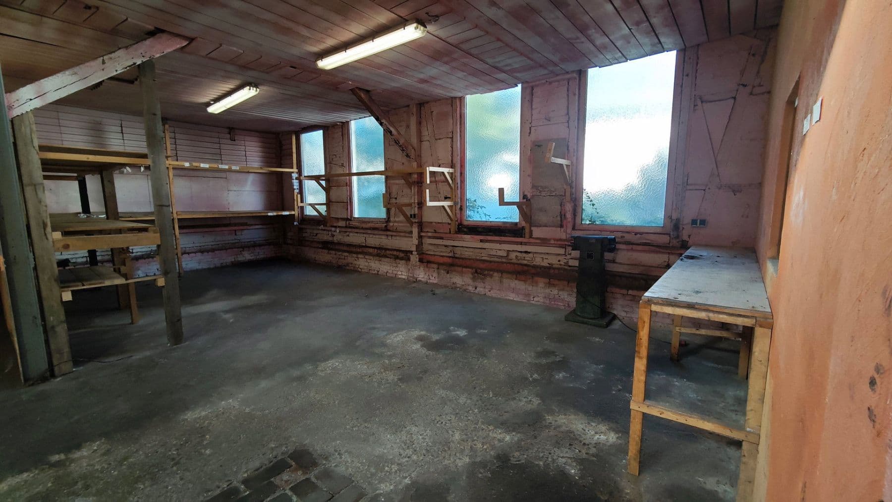 non-residential property to rent, 420 m², Reinshagener Str., Remscheid, North Rhine-Westphalia non-residential property to rent, 420 m², Reinshagener Str., Remscheid, North Rhine-Westphalia