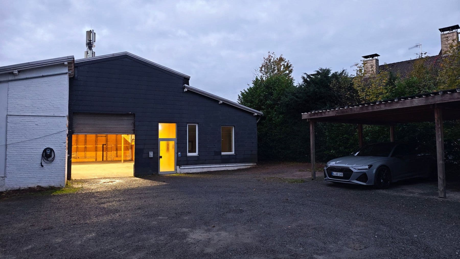 non-residential property to rent, 420 m², Reinshagener Str., Remscheid, North Rhine-Westphalia non-residential property to rent, 420 m², Reinshagener Str., Remscheid, North Rhine-Westphalia