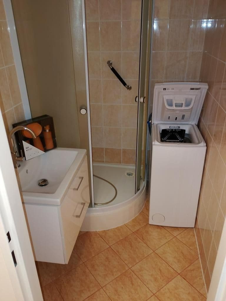 1 bedroom with open-plan kitchen flat to rent, 42 m², U Valu, Prague, Prague 1 bedroom with open-plan kitchen flat to rent, 42 m², U Valu, Prague, Prague