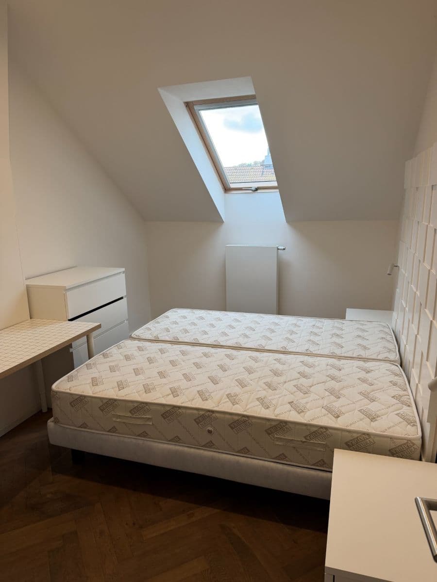 2 bedroom with open-plan kitchen flat to rent, 69 m², Staropramenná, Prague, Prague 2 bedroom with open-plan kitchen flat to rent, 69 m², Staropramenná, Prague, Prague