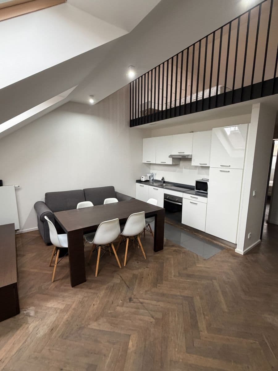 2 bedroom with open-plan kitchen flat to rent, 69 m², Staropramenná, Prague, Prague 2 bedroom with open-plan kitchen flat to rent, 69 m², Staropramenná, Prague, Prague