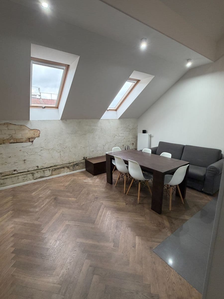 2 bedroom with open-plan kitchen flat to rent, 69 m², Staropramenná, Prague, Prague 2 bedroom with open-plan kitchen flat to rent, 69 m², Staropramenná, Prague, Prague