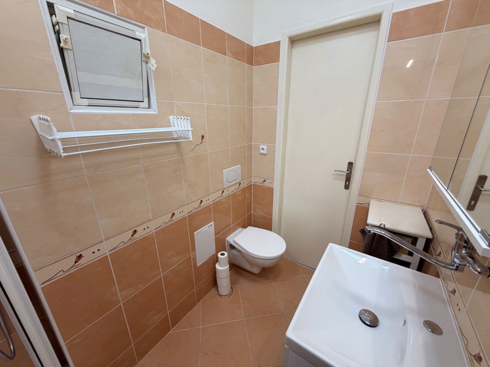Studio flat to rent, 30 m², Vrchlického, Prague, Prague Studio flat to rent, 30 m², Vrchlického, Prague, Prague