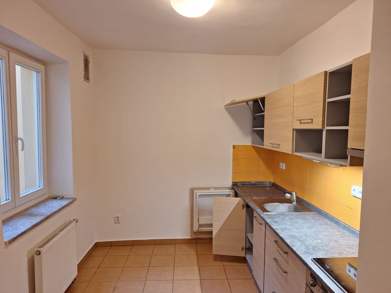 2 bedroom flat to rent, 75 m², Malé náměstí, Hradec Králové, Královéhradecký Region 2 bedroom flat to rent, 75 m², Malé náměstí, Hradec Králové, Královéhradecký Region