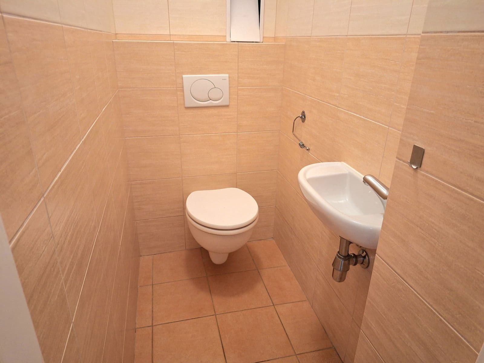 2 bedroom flat to rent, 75 m², Malé náměstí, Hradec Králové, Královéhradecký Region 2 bedroom flat to rent, 75 m², Malé náměstí, Hradec Králové, Královéhradecký Region