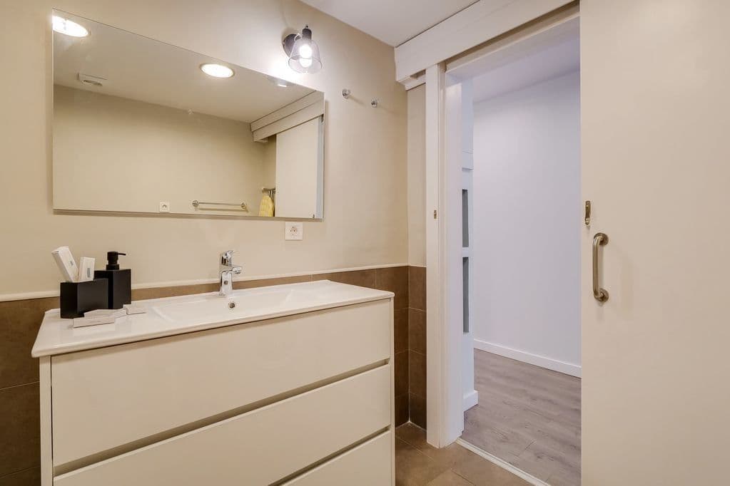 2 bedroom flat to rent, 73 m², Ovenecká, Prague, Prague 2 bedroom flat to rent, 73 m², Ovenecká, Prague, Prague