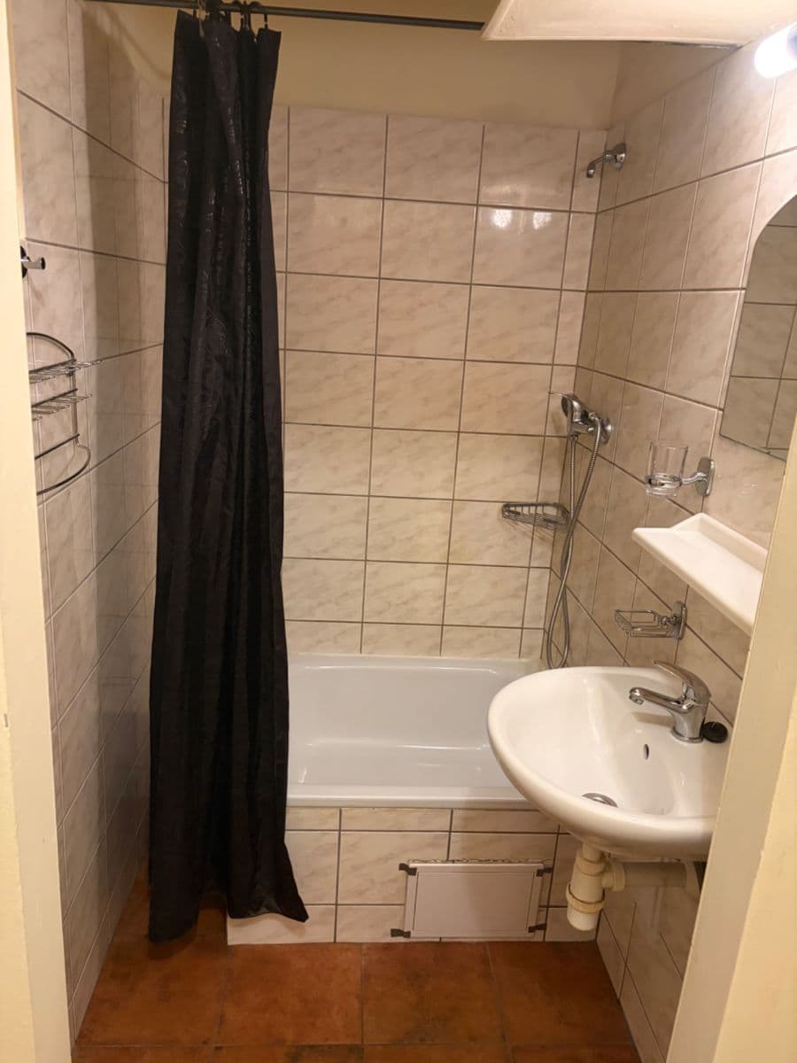 Studio flat to rent, 21 m², Nuselská, Prague, Prague Studio flat to rent, 21 m², Nuselská, Prague, Prague