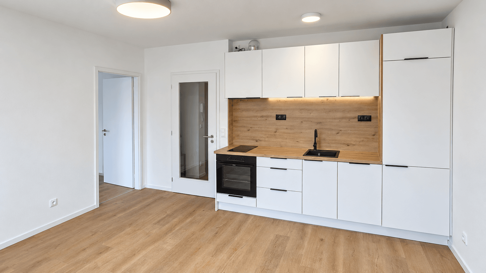 1 bedroom with open-plan kitchen flat to rent, 39 m², Murmanská, Prague, Prague 1 bedroom with open-plan kitchen flat to rent, 39 m², Murmanská, Prague, Prague