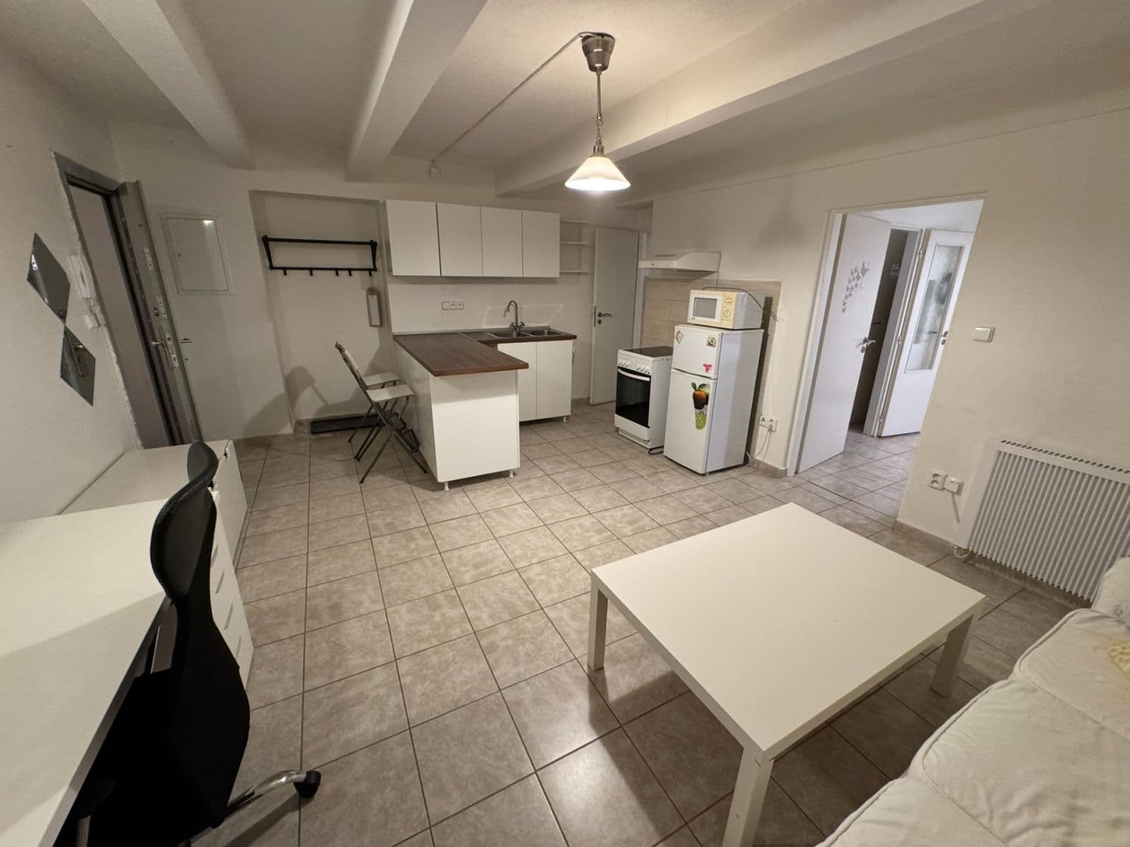 1 bedroom with open-plan kitchen flat to rent, 48 m², Bartoškova, Prague, Prague 1 bedroom with open-plan kitchen flat to rent, 48 m², Bartoškova, Prague, Prague
