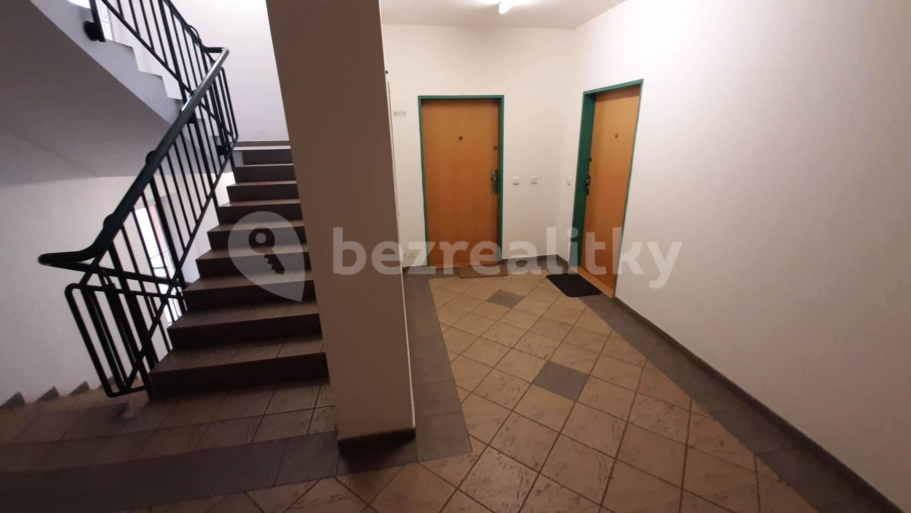 1 bedroom with open-plan kitchen flat to rent, 60 m², Na Žertvách, Prague, Prague 1 bedroom with open-plan kitchen flat to rent, 60 m², Na Žertvách, Prague, Prague