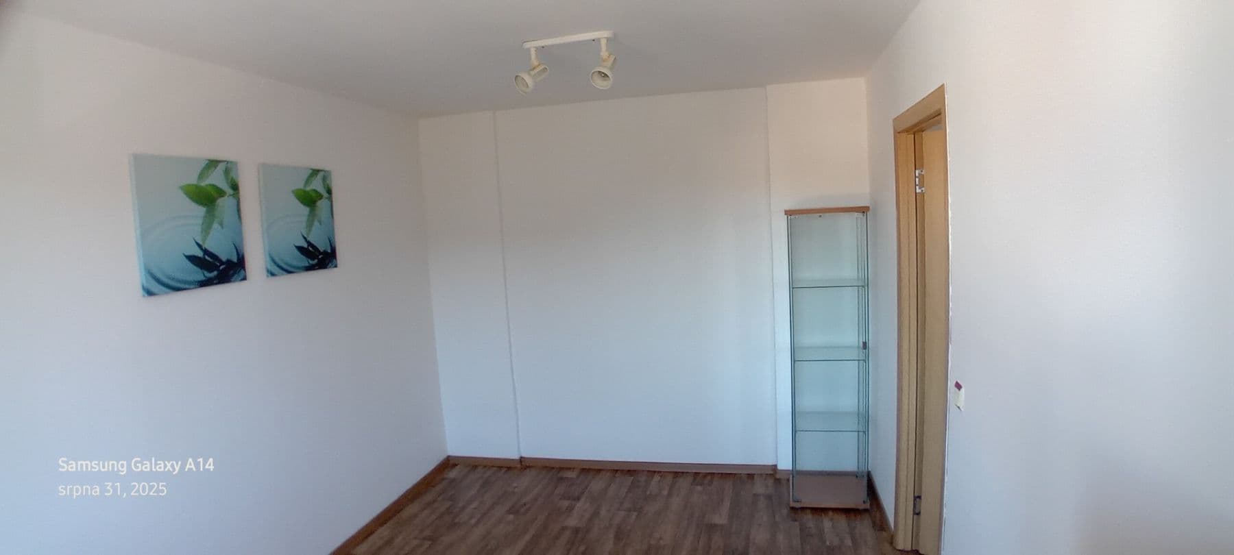 1 bedroom with open-plan kitchen flat to rent, 55 m², Brožíkova, Kladno, Středočeský Region 1 bedroom with open-plan kitchen flat to rent, 55 m², Brožíkova, Kladno, Středočeský Region