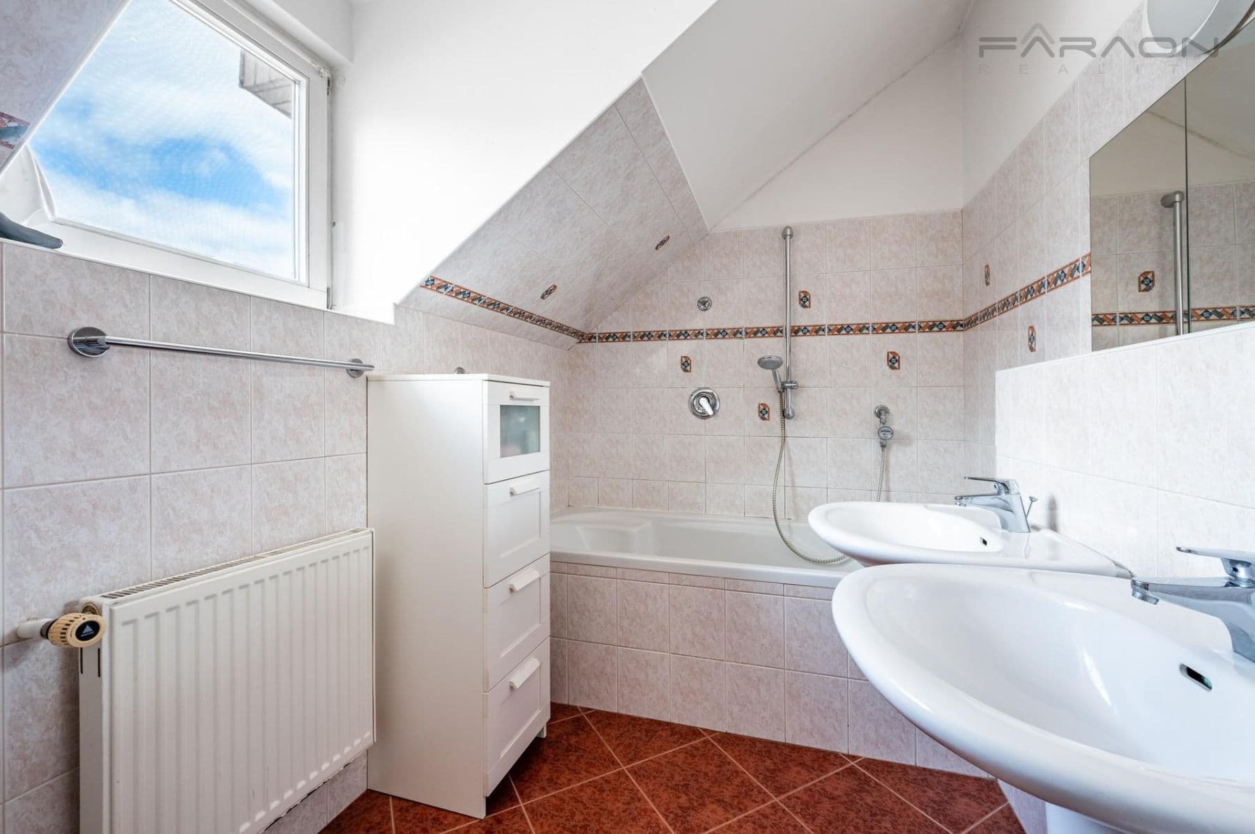 1 bedroom with open-plan kitchen flat to rent, 80 m², Za Jalovým dvorem, Prague, Prague 1 bedroom with open-plan kitchen flat to rent, 80 m², Za Jalovým dvorem, Prague, Prague