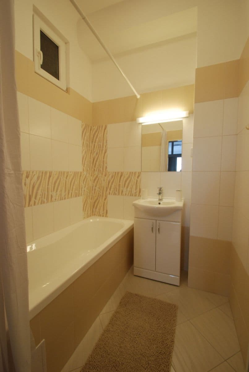 2 bedroom flat to rent, 68 m², Stojanova, Brno, Jihomoravský Region 2 bedroom flat to rent, 68 m², Stojanova, Brno, Jihomoravský Region