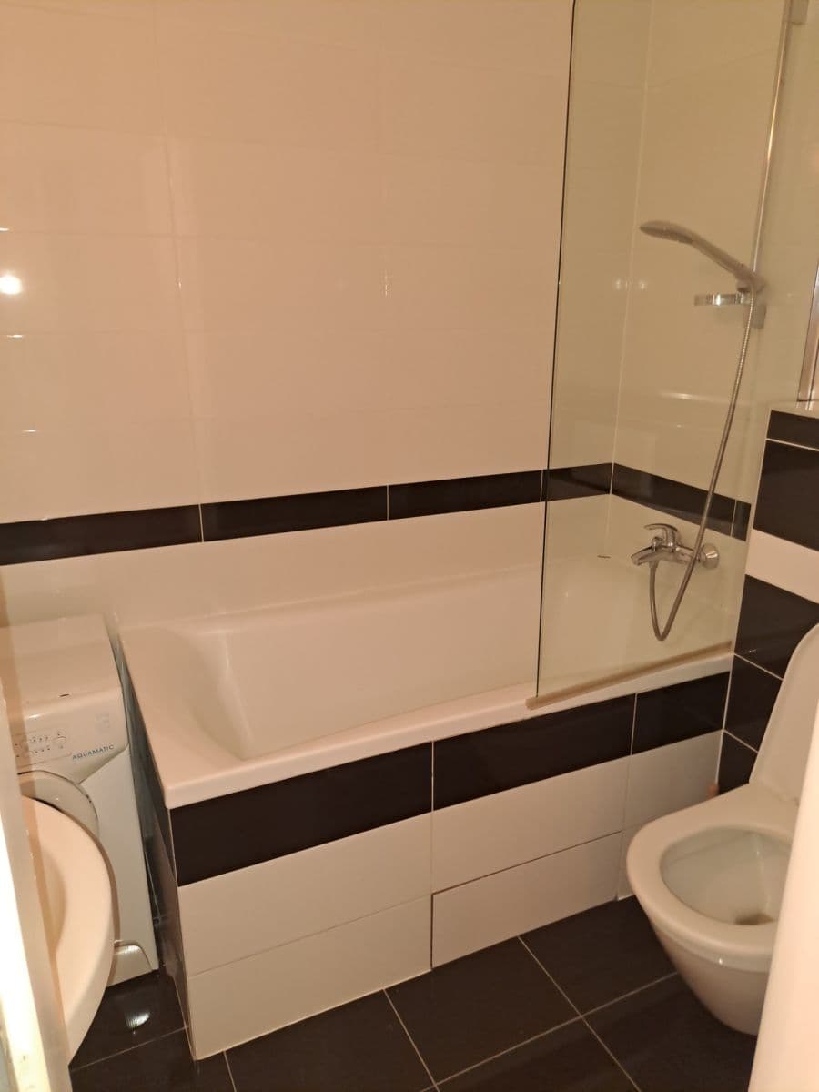 Studio flat to rent, 30 m², Sochařská, Prague, Prague Studio flat to rent, 30 m², Sochařská, Prague, Prague