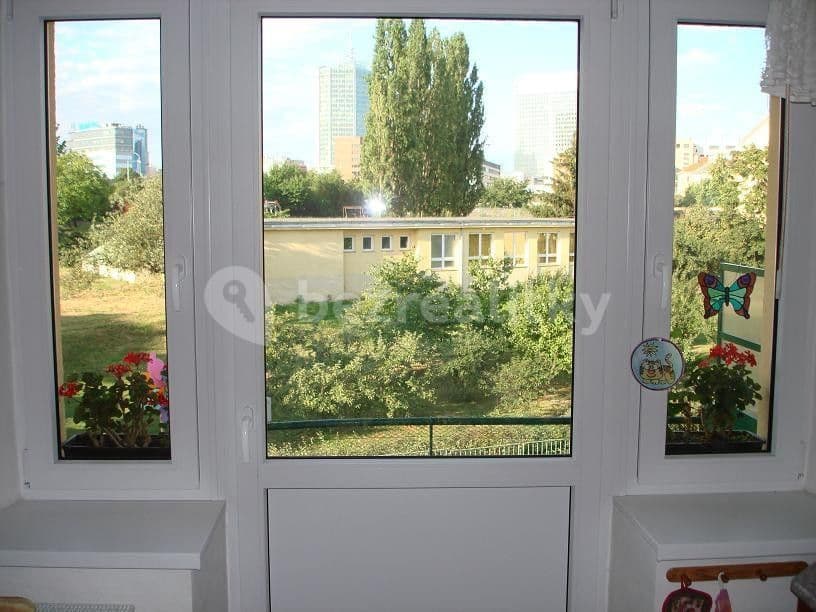 2 bedroom flat to rent, 56 m², Na Lepším, Prague, Prague 2 bedroom flat to rent, 56 m², Na Lepším, Prague, Prague
