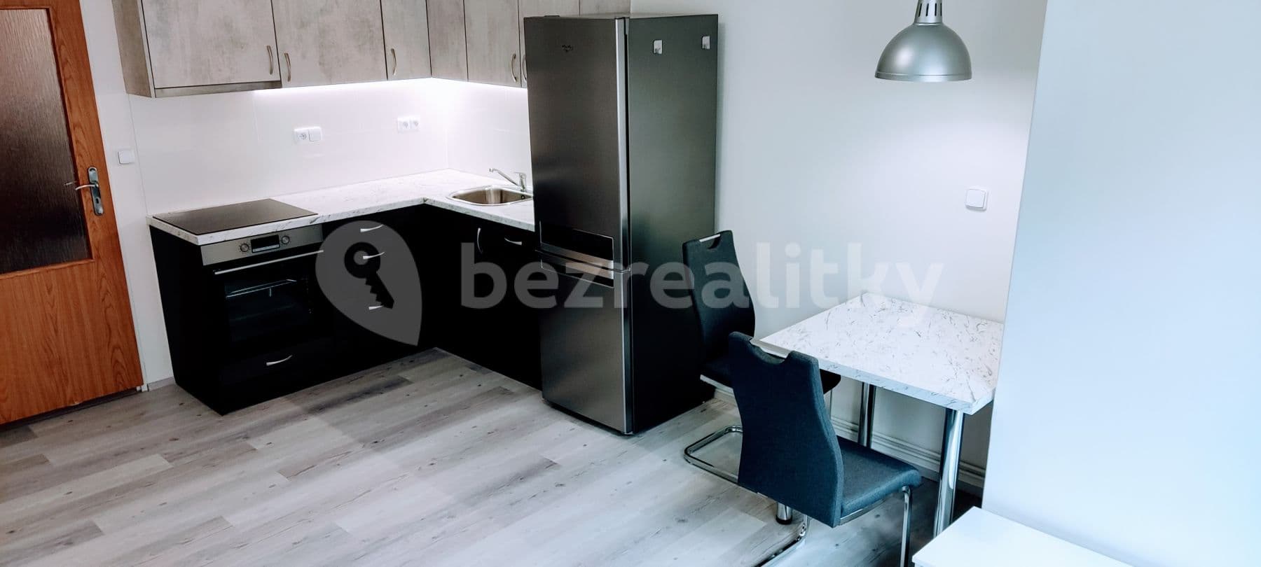 1 bedroom with open-plan kitchen flat to rent, 45 m², Bayerova, Brno, Jihomoravský Region 1 bedroom with open-plan kitchen flat to rent, 45 m², Bayerova, Brno, Jihomoravský Region