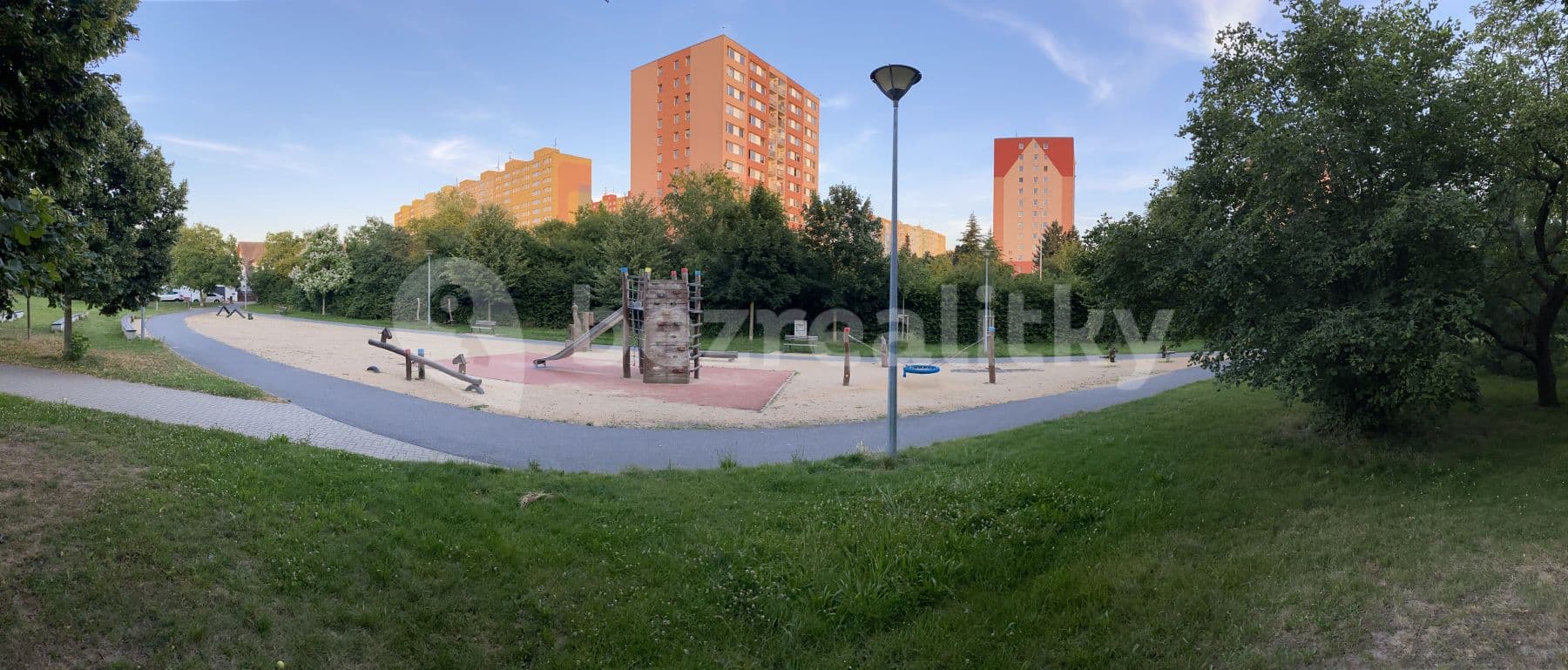 1 bedroom with open-plan kitchen flat to rent, 49 m², Smotlachova, Prague, Prague 1 bedroom with open-plan kitchen flat to rent, 49 m², Smotlachova, Prague, Prague