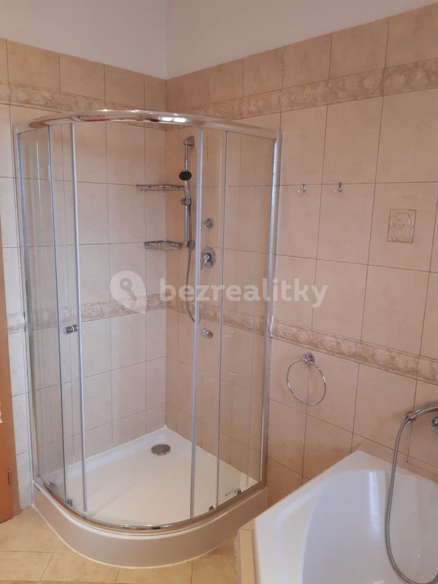 2 bedroom flat to rent, 114 m², Pod Bučinou, Řitka, Středočeský Region 2 bedroom flat to rent, 114 m², Pod Bučinou, Řitka, Středočeský Region