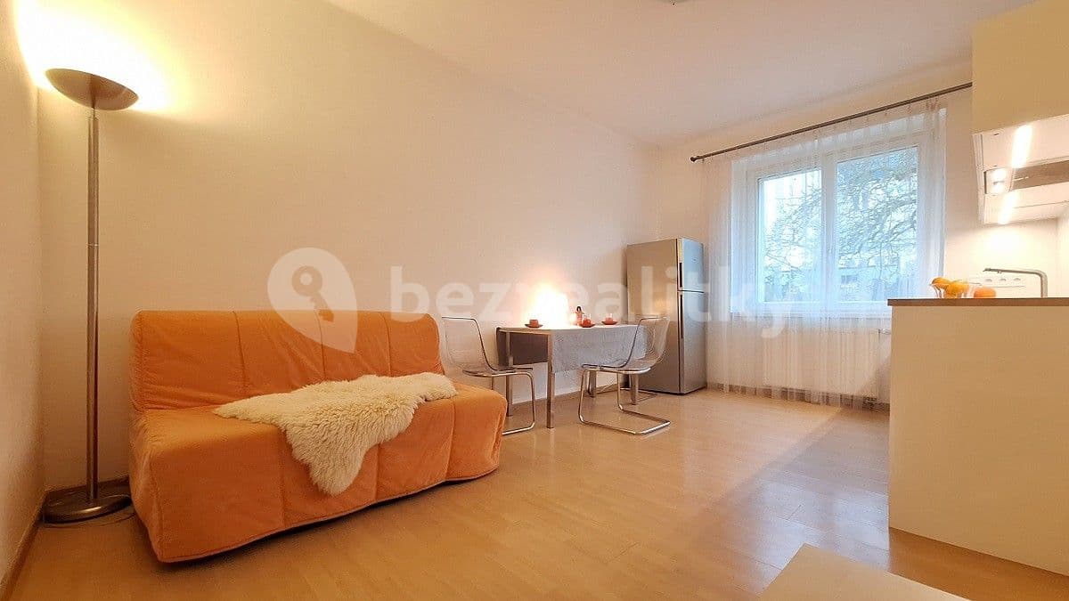 1 bedroom with open-plan kitchen flat to rent, 43 m², Na dlouhém lánu, Prague, Prague 1 bedroom with open-plan kitchen flat to rent, 43 m², Na dlouhém lánu, Prague, Prague